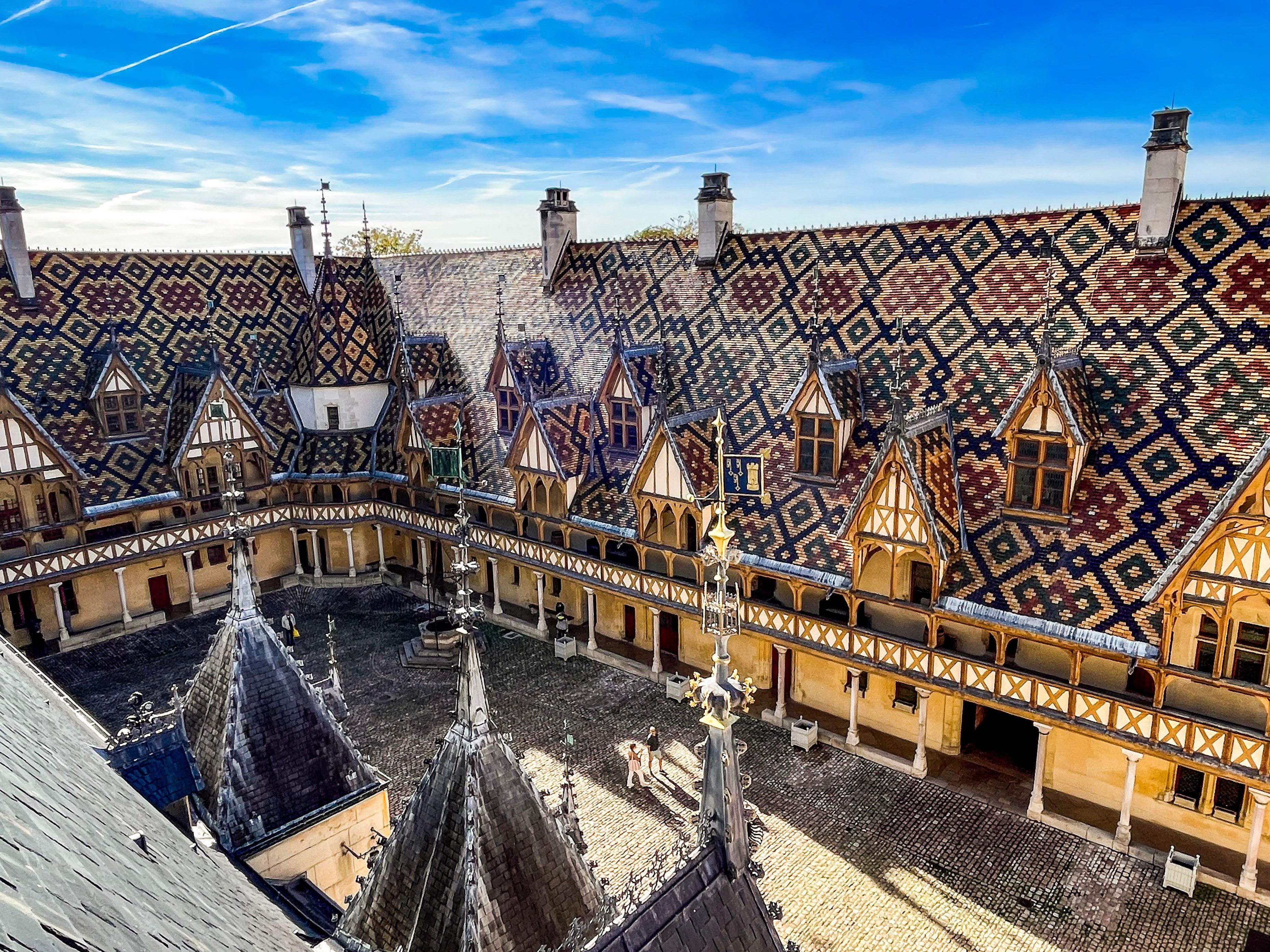 Hospices de Beaune - toits polychromes